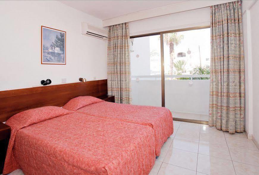 Melini Aparthotel 3*