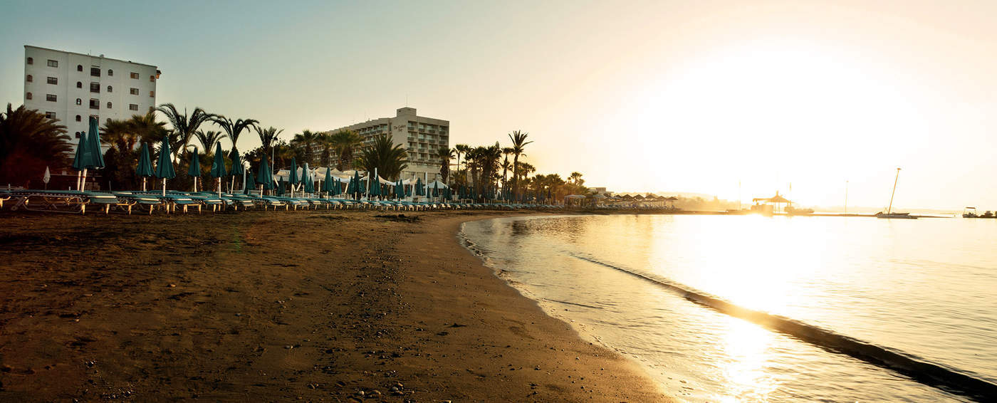 Sandy & - Ex Sentido 5* Larnaca