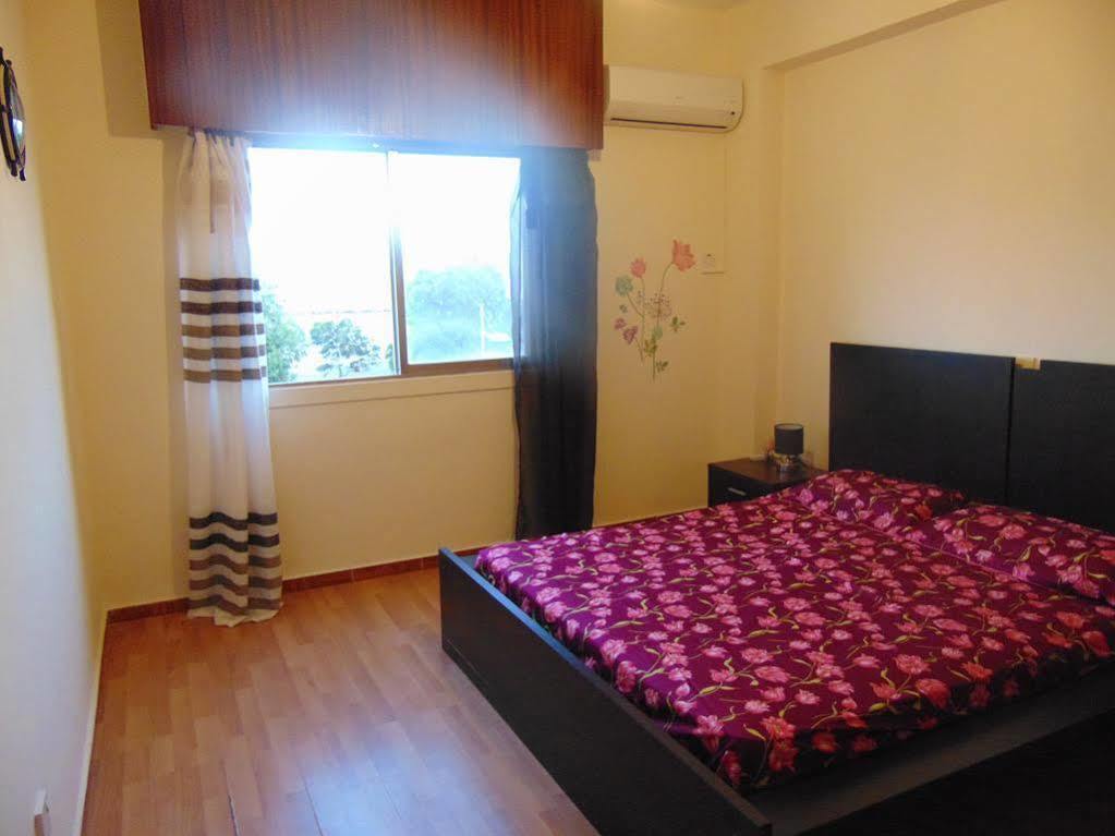 Kanika Sea Forum No. 106 Apartment *