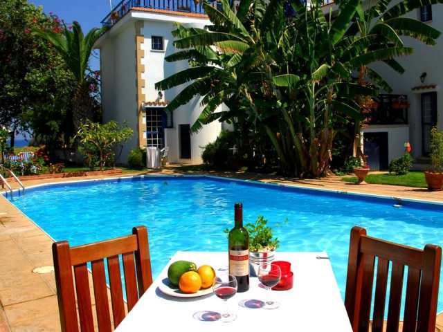 Bay View 3* Polis