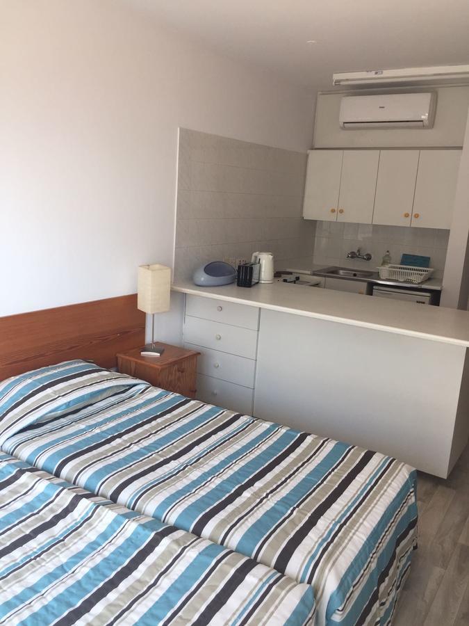Nautilus Tourist 2* Larnaca