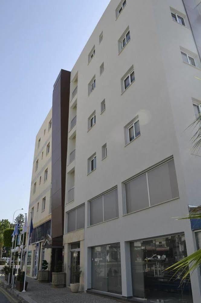 Takelena * Limassol