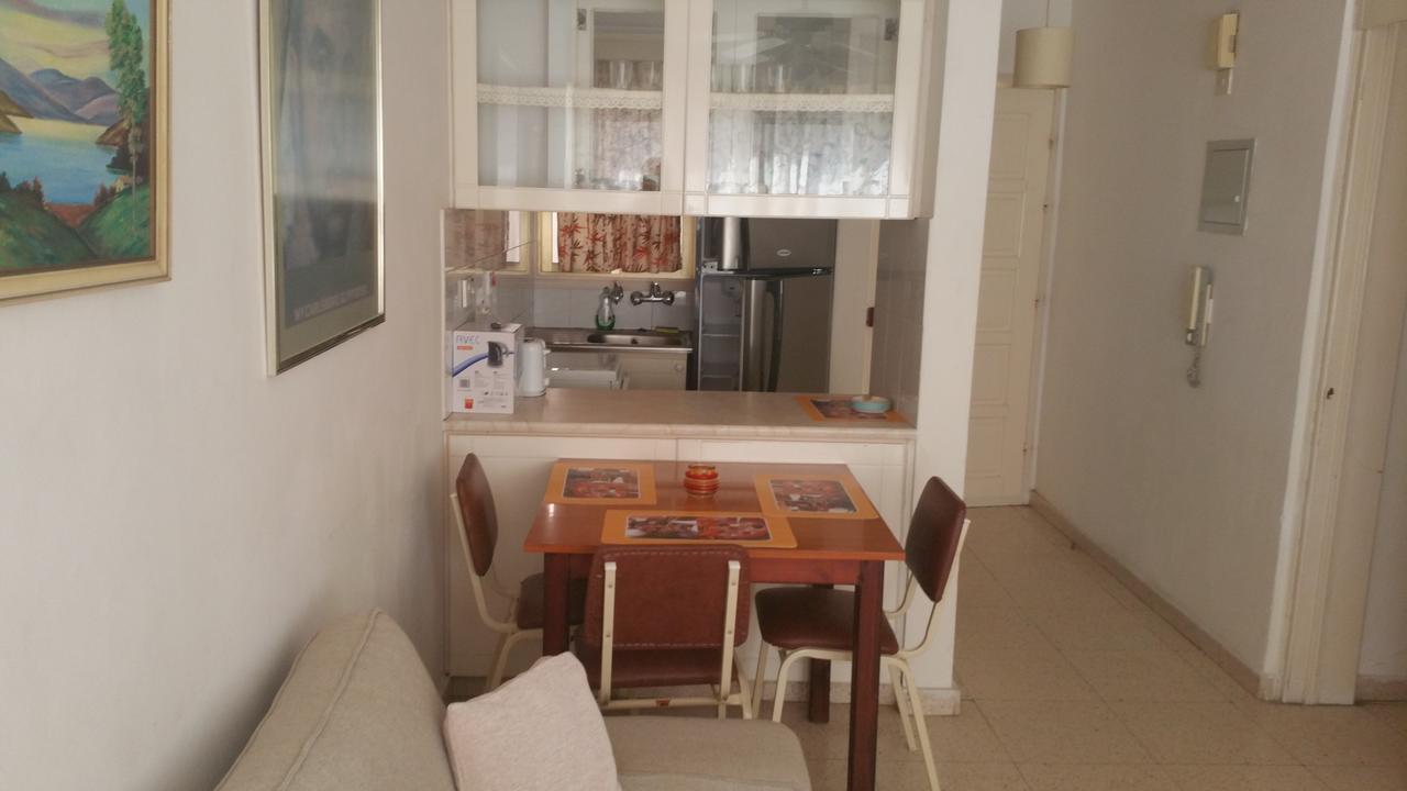 Nondas Hill Apts Aparthotel