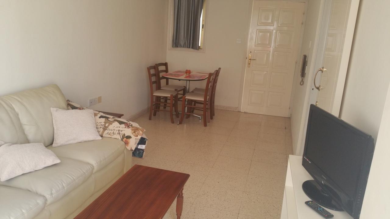 Nondas Hill Apts Aparthotel Larnaca