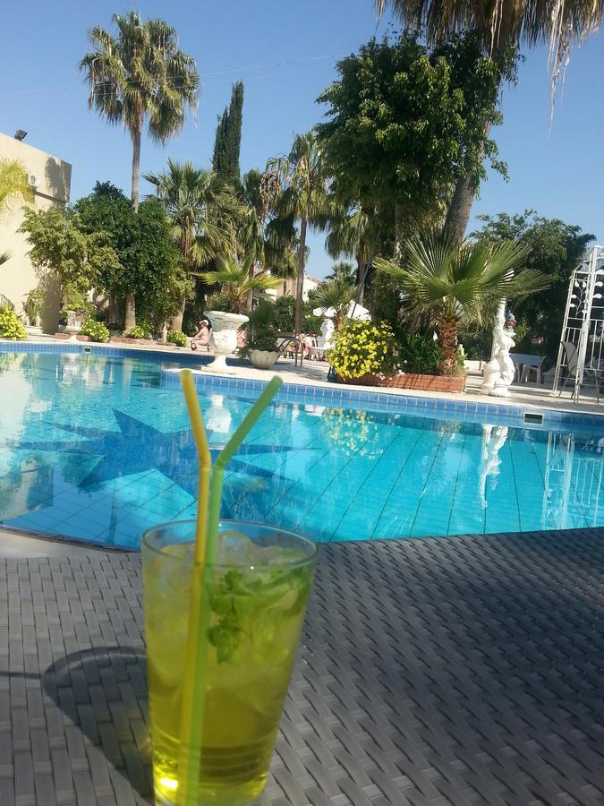Tasiana Star Aparthotel