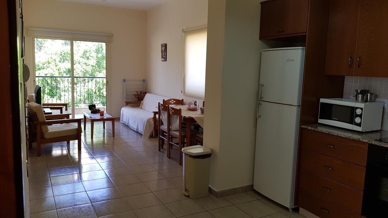 Lazaros * Pissouri