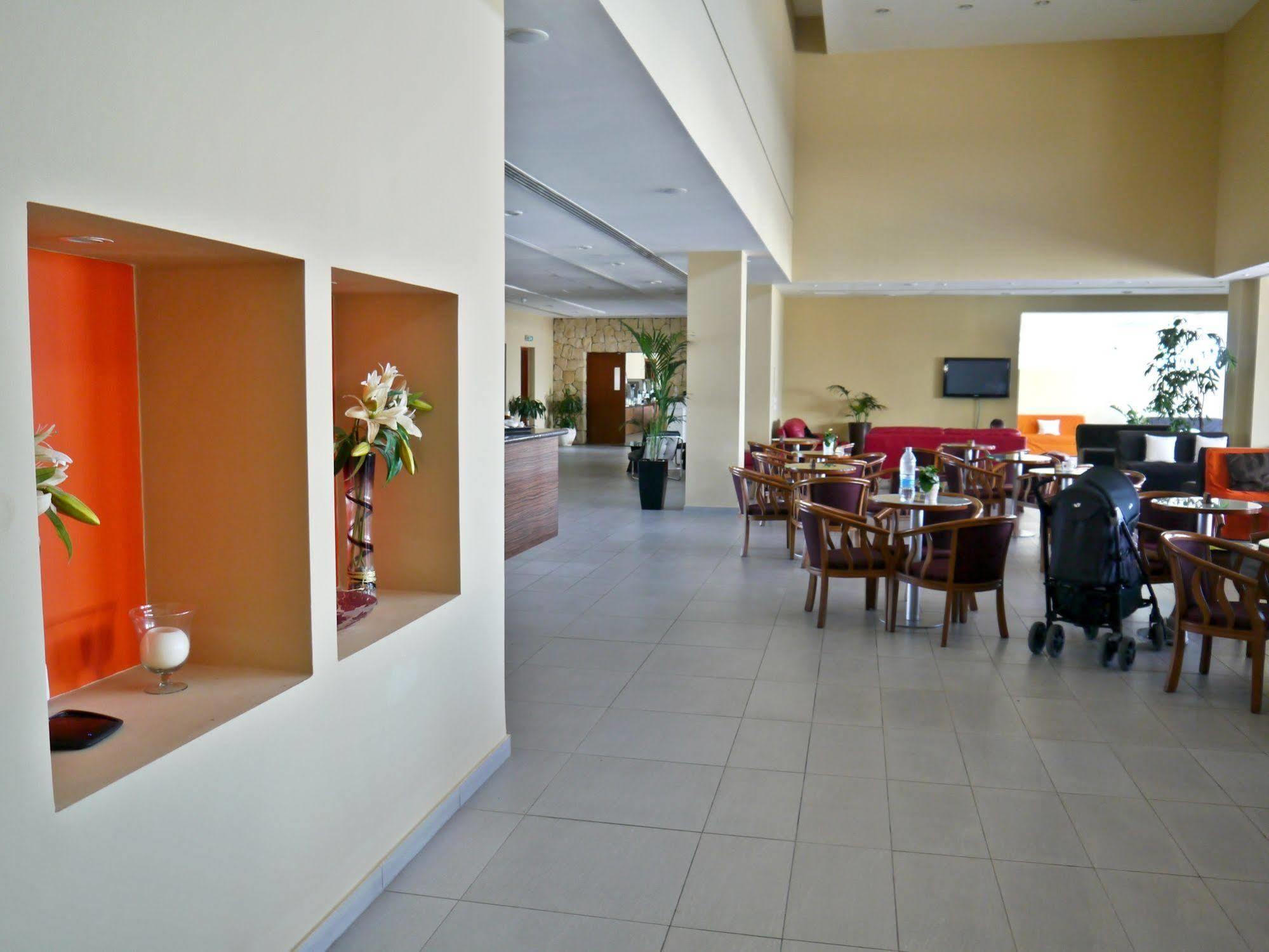 Hotel Theo Sunset Bay 4*