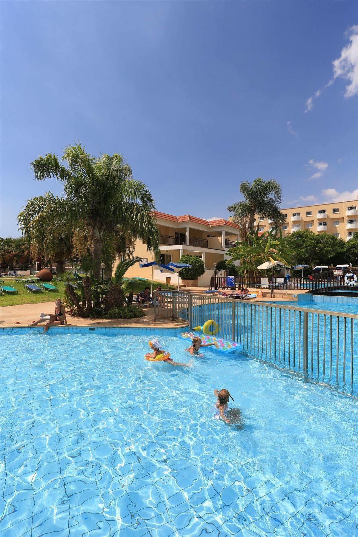 Jacaranda Aparthotel