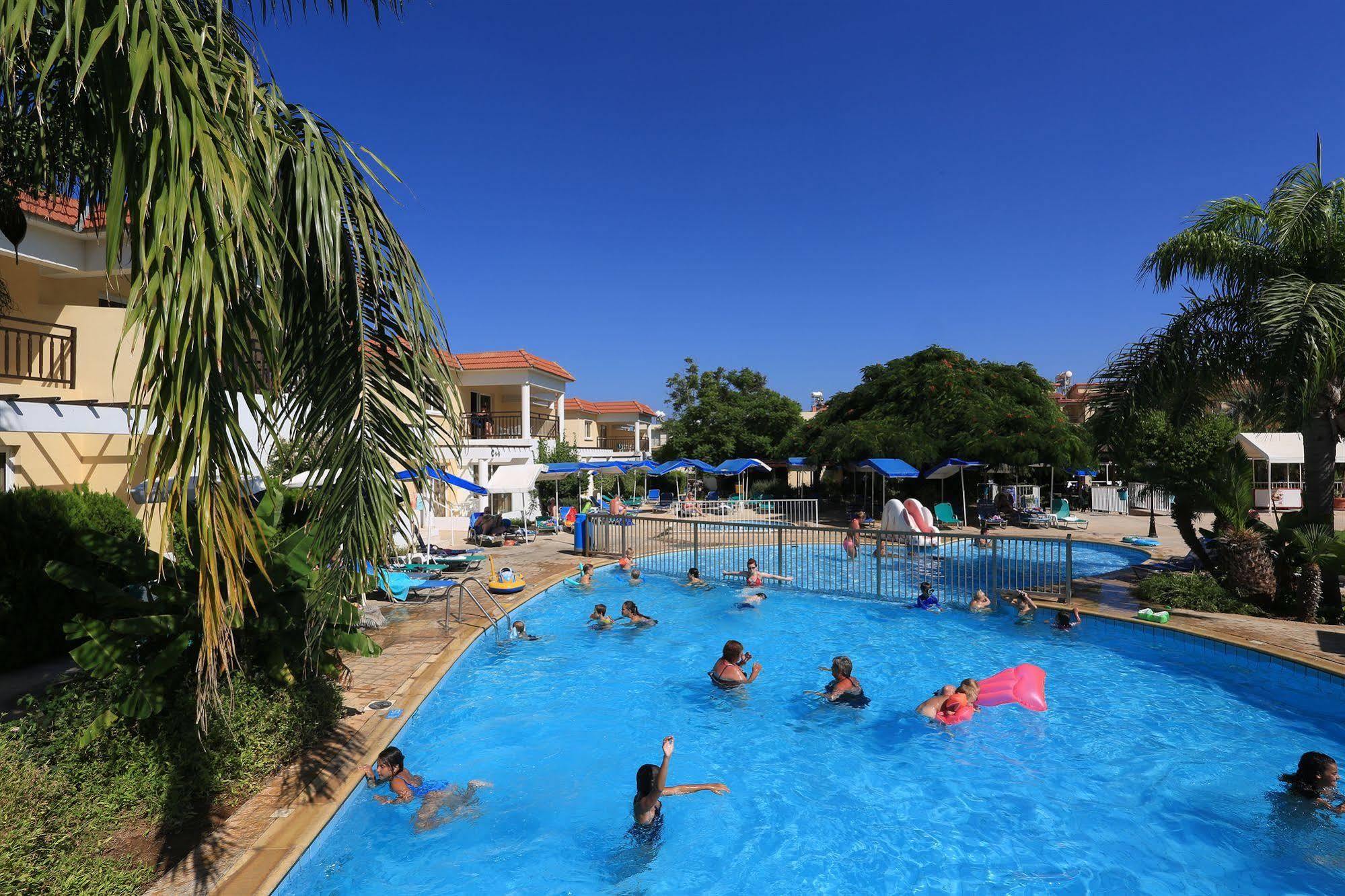 Jacaranda Aparthotel 3*