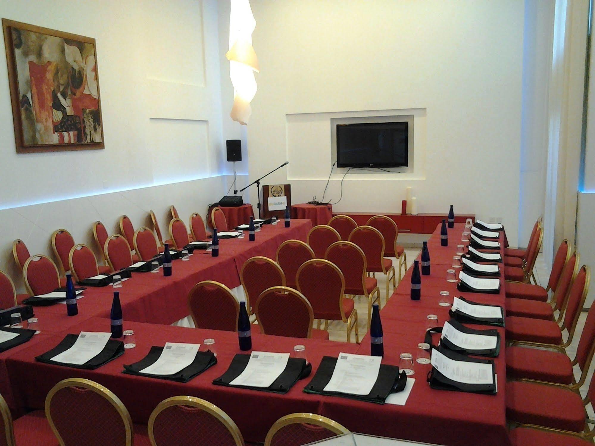 Atrium Zenon Aparthotel Larnaca