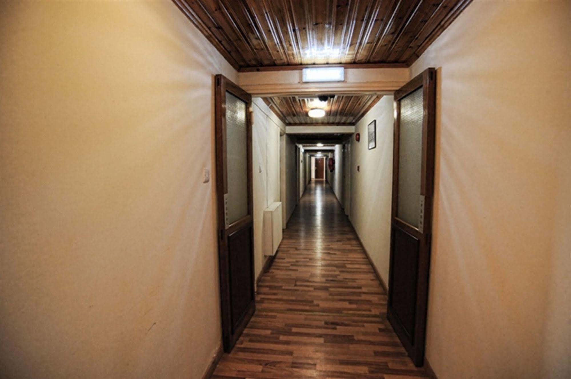 Elysso Hotel 2*