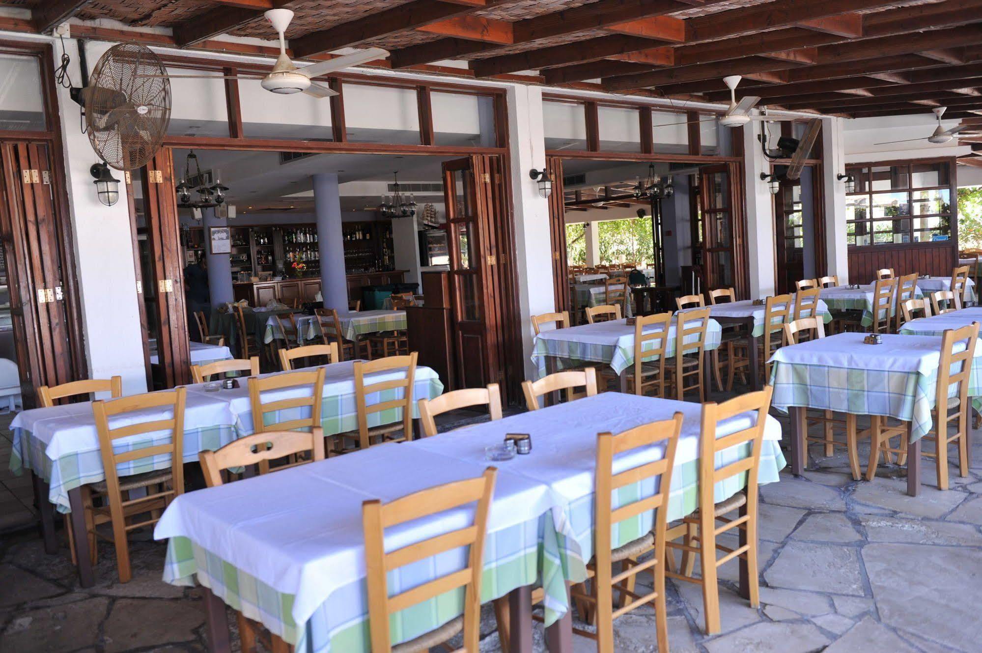 Aparthotel Captain Karas Holidays