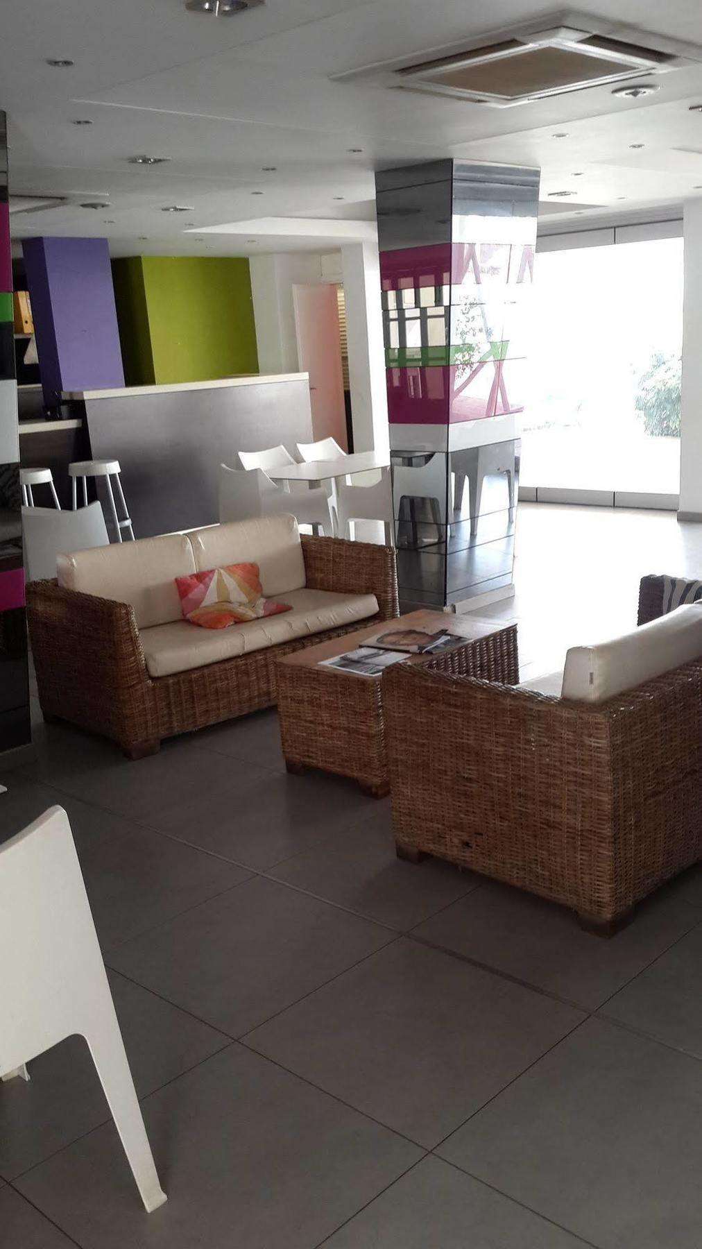 Captain Karas Holidays Aparthotel 3*
