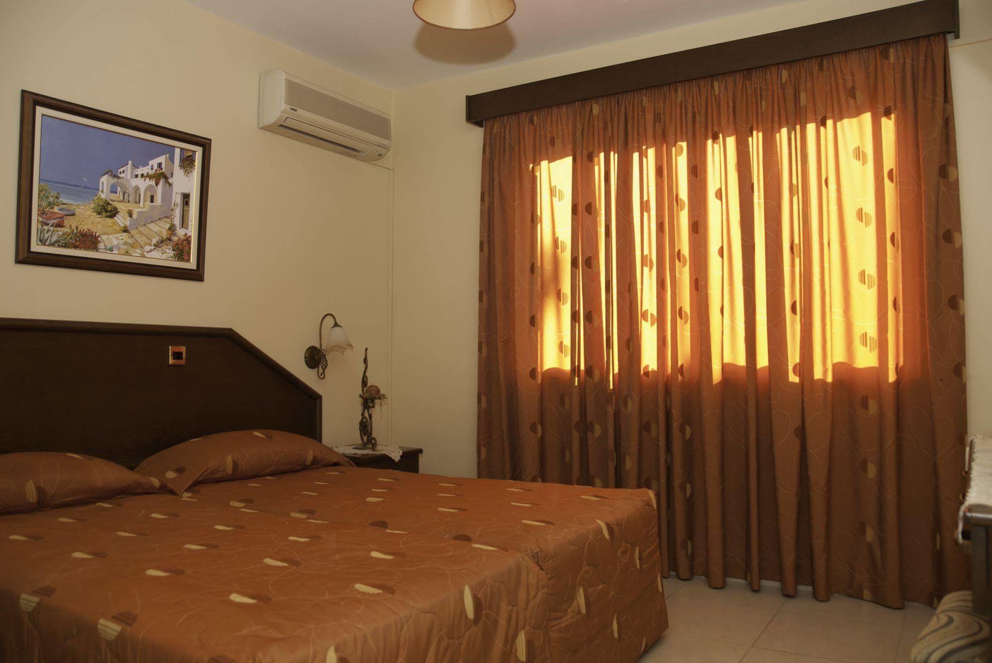 Aparthotel Kotzias 3*