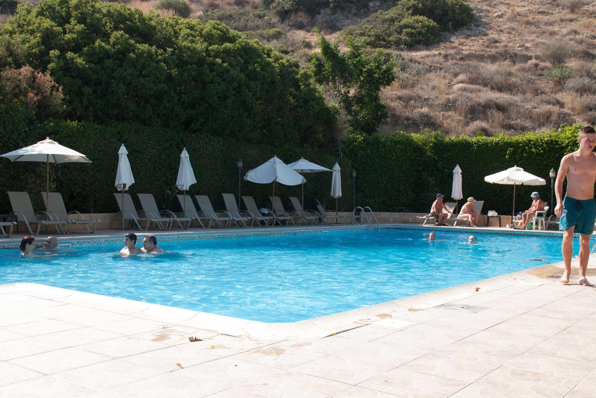 Aparthotel Kotzias 3*
