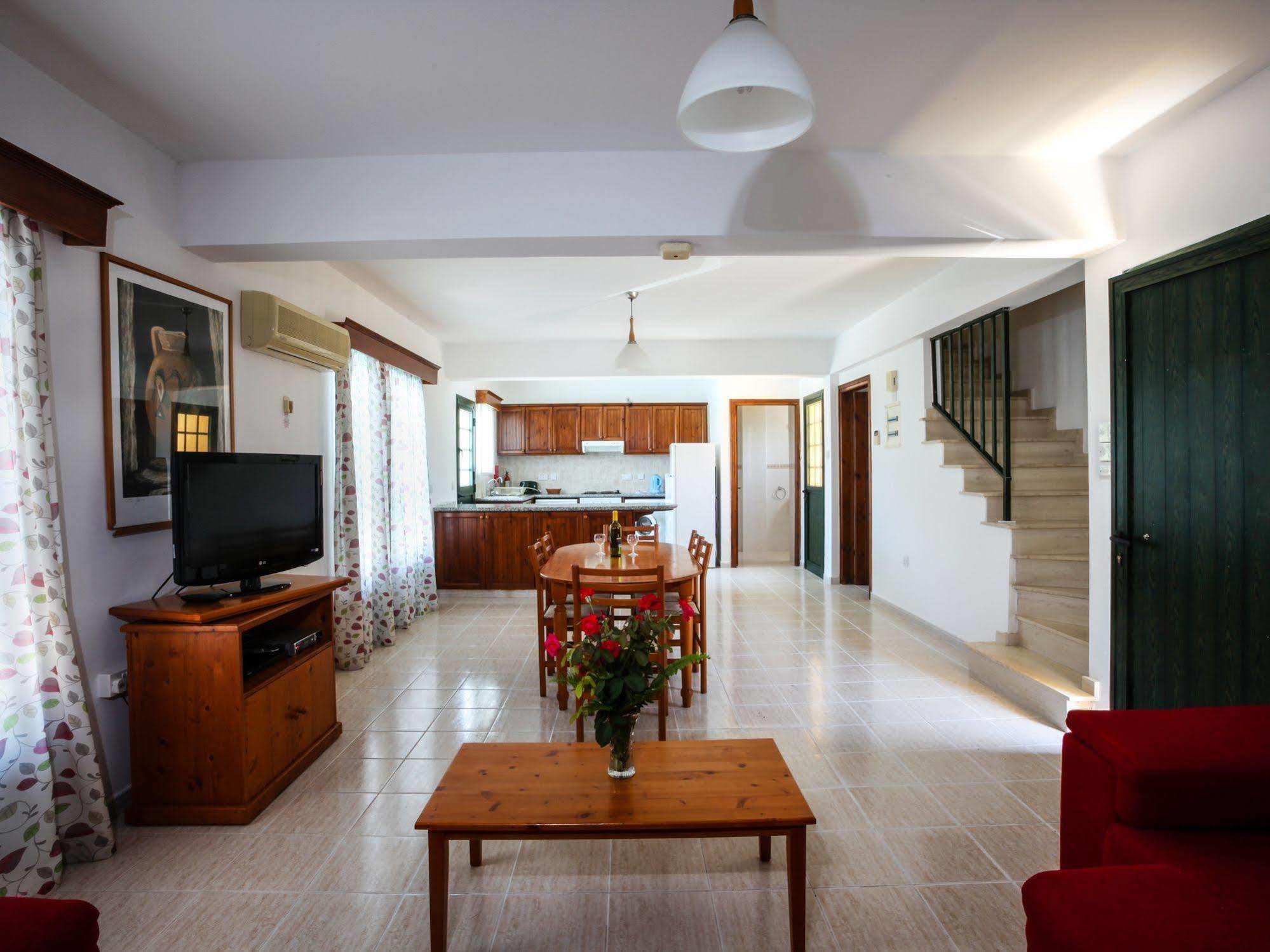 Villa Kotsias Corallia Coral Bay