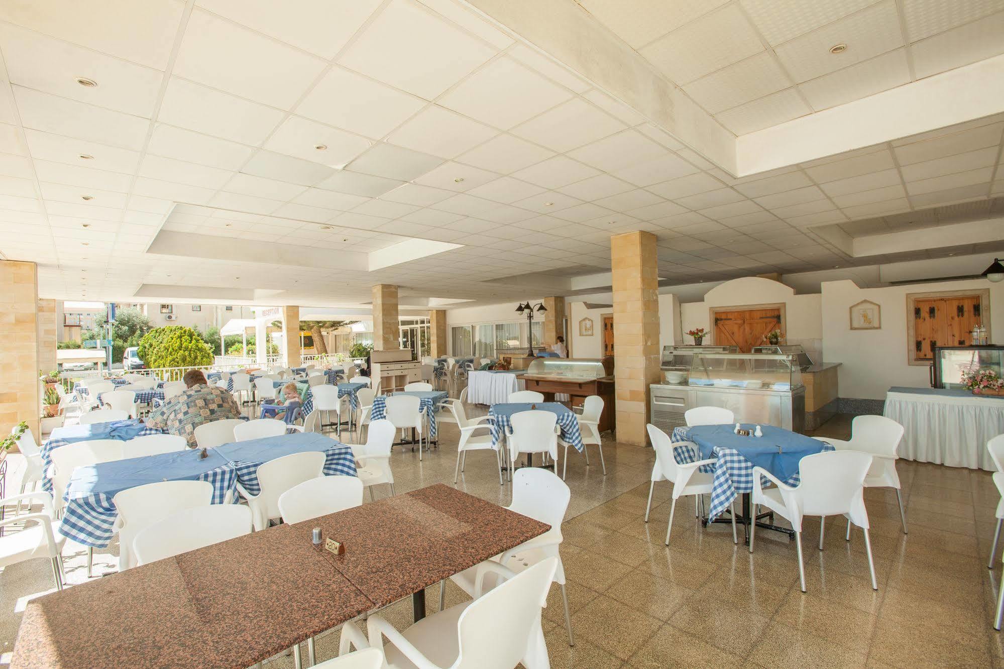Aparthotel Crown Elamaris