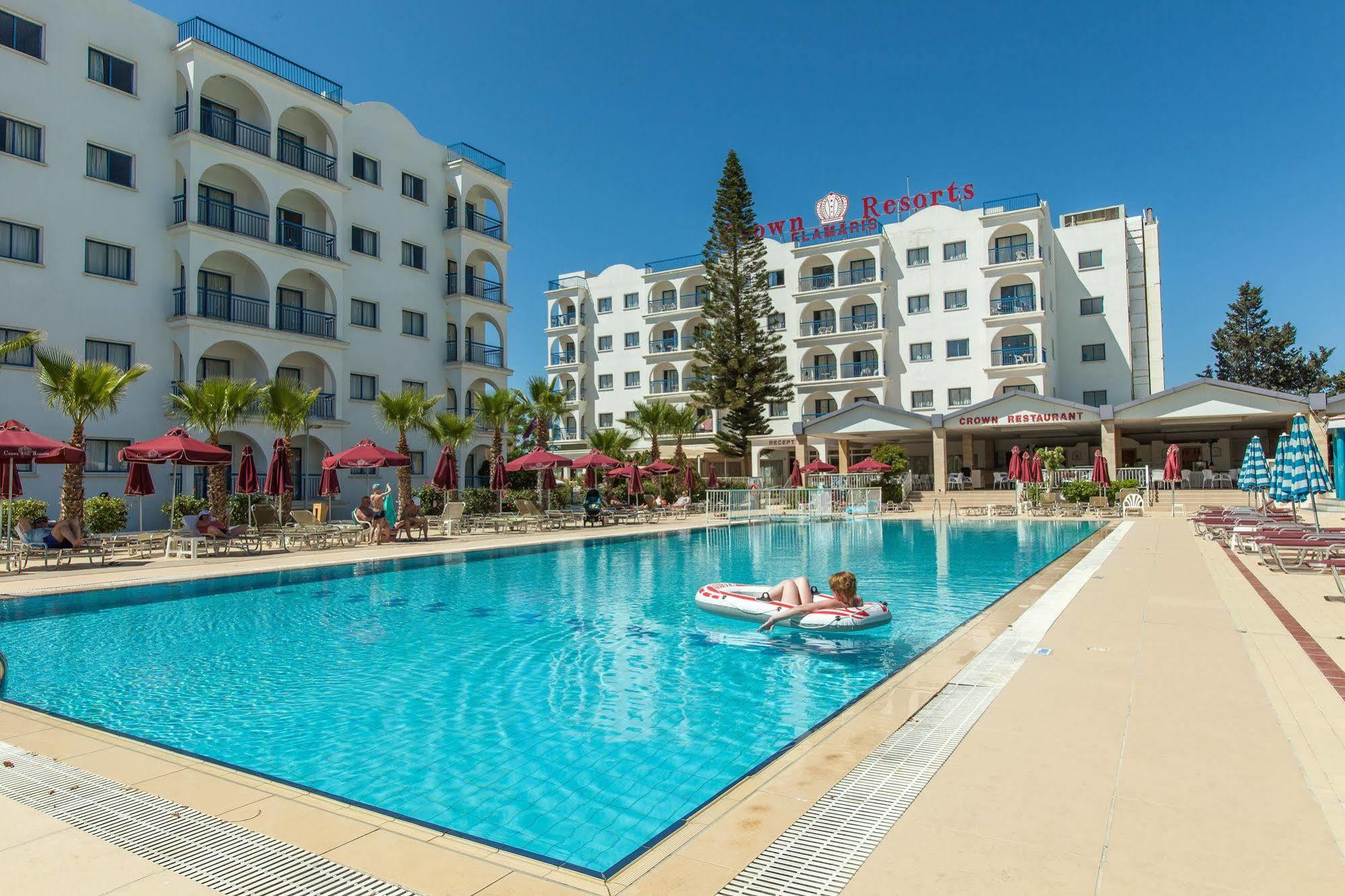 Crown Elamaris 3*