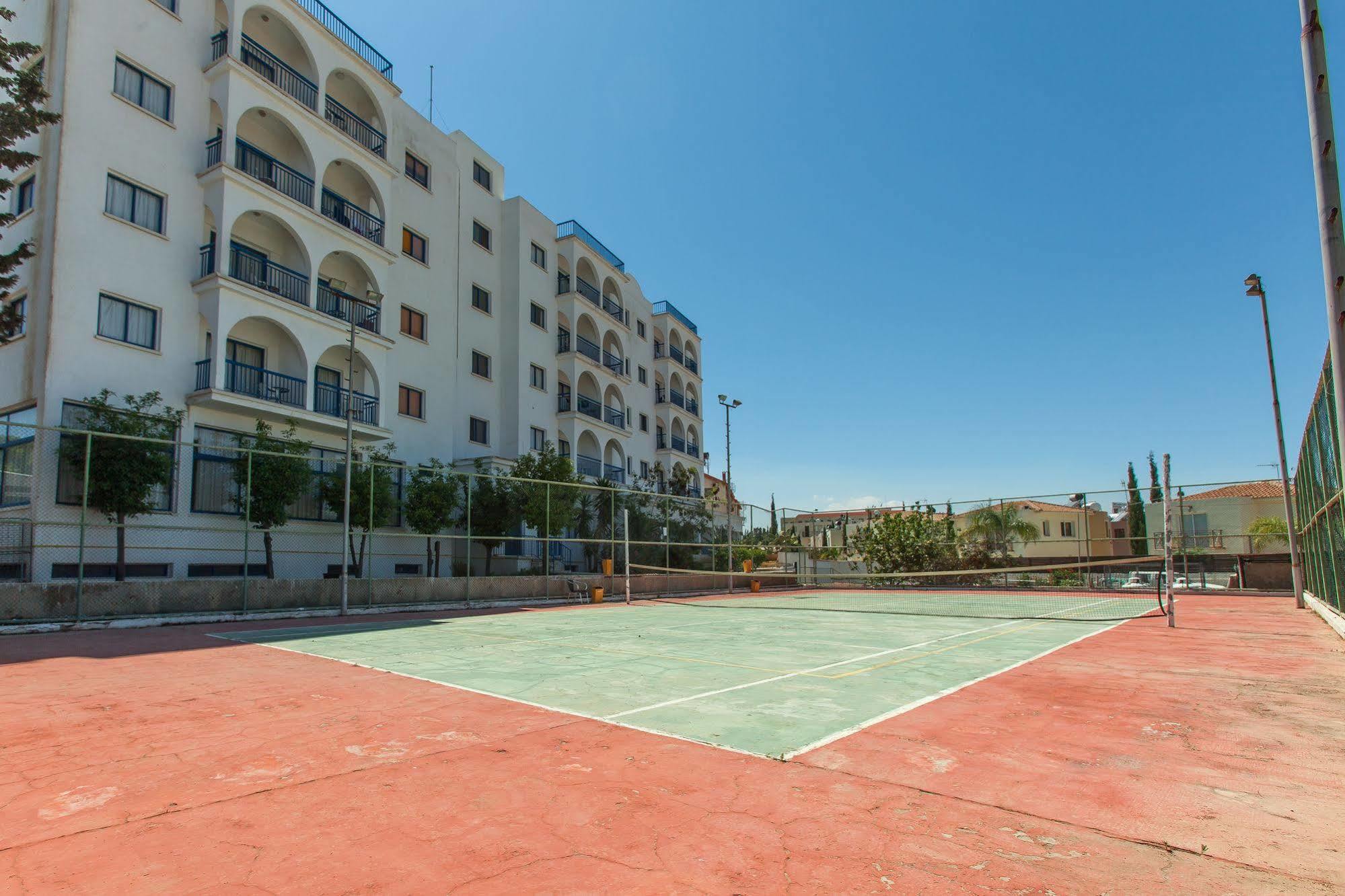 Crown Elamaris Aparthotel Protaras