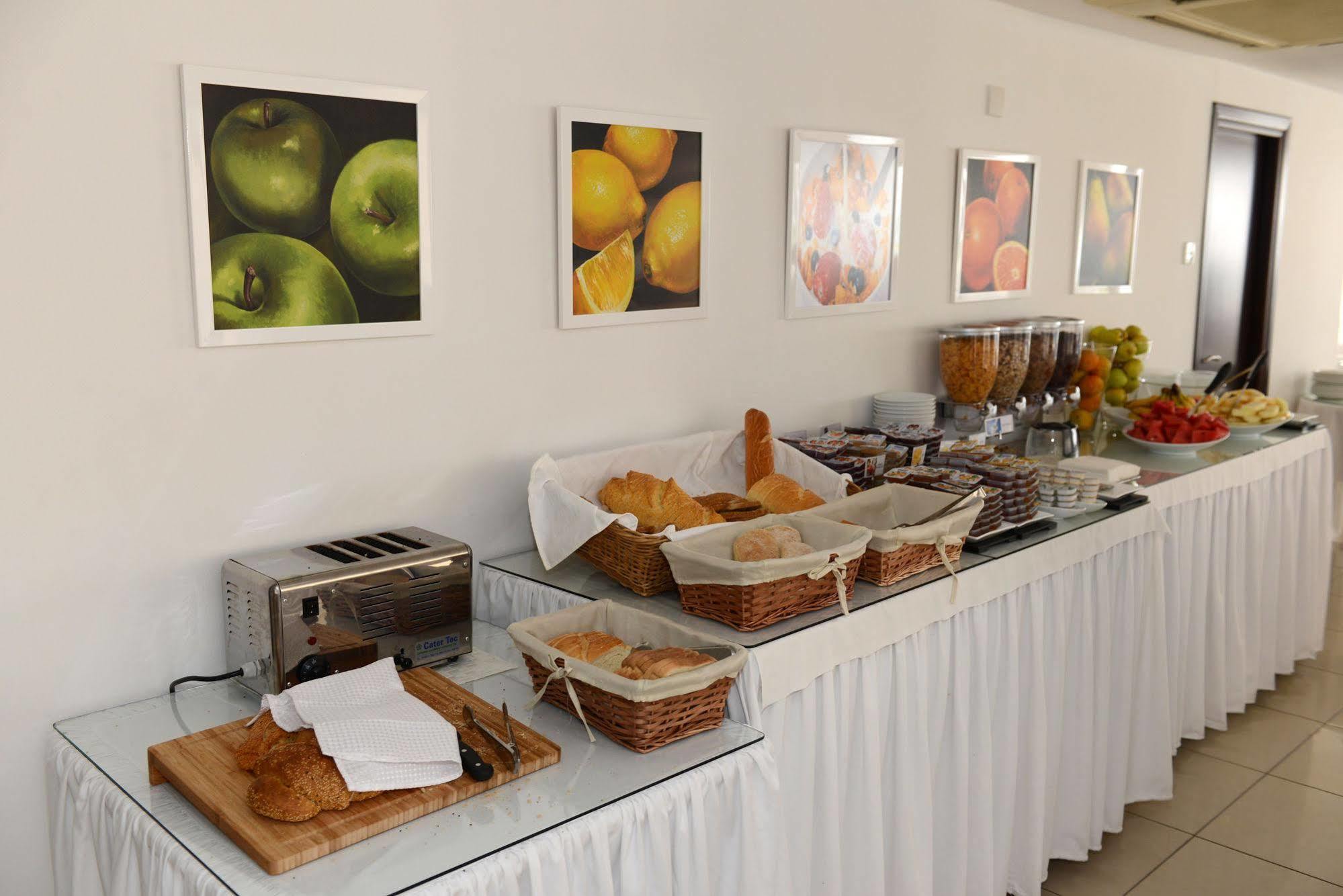 Les Palmiers Boutique & Luxury