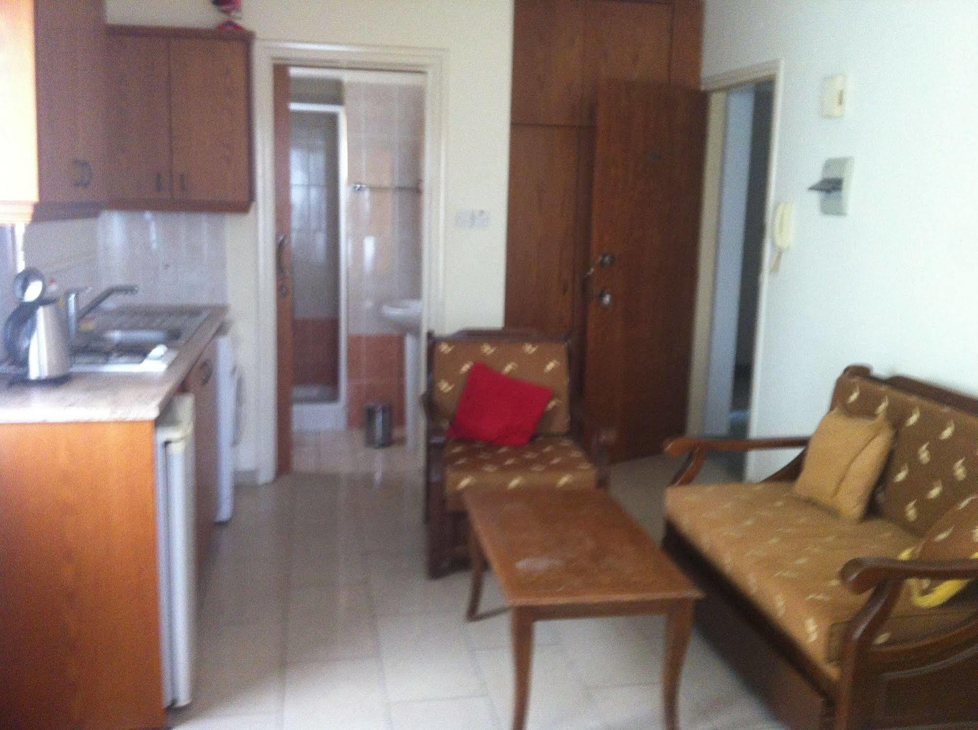 Zakos Court * Larnaca