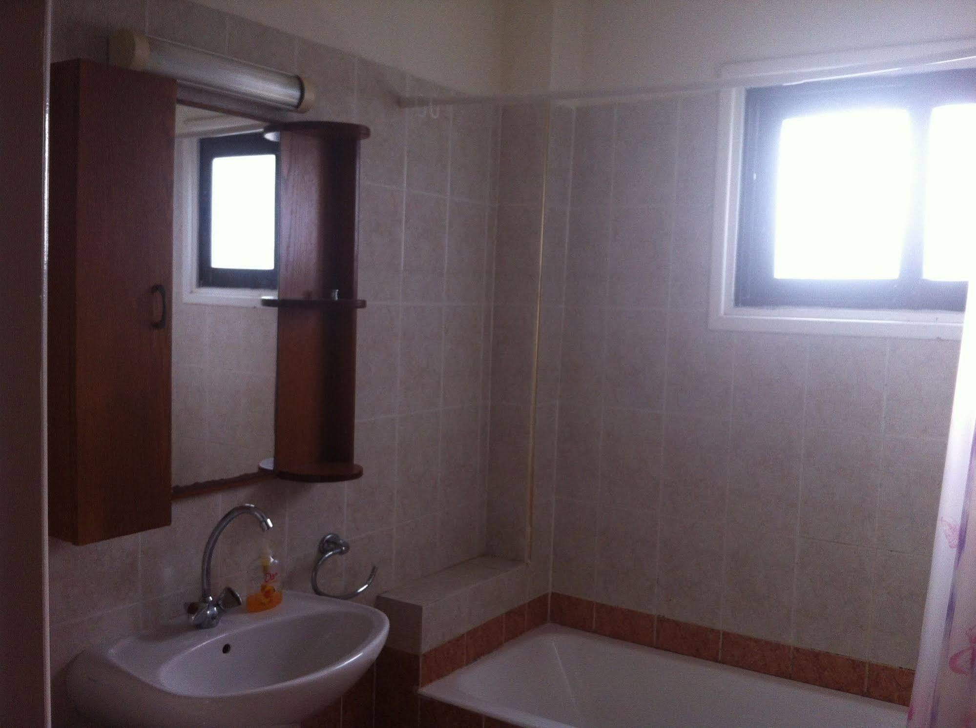 Zakos Court * Larnaca