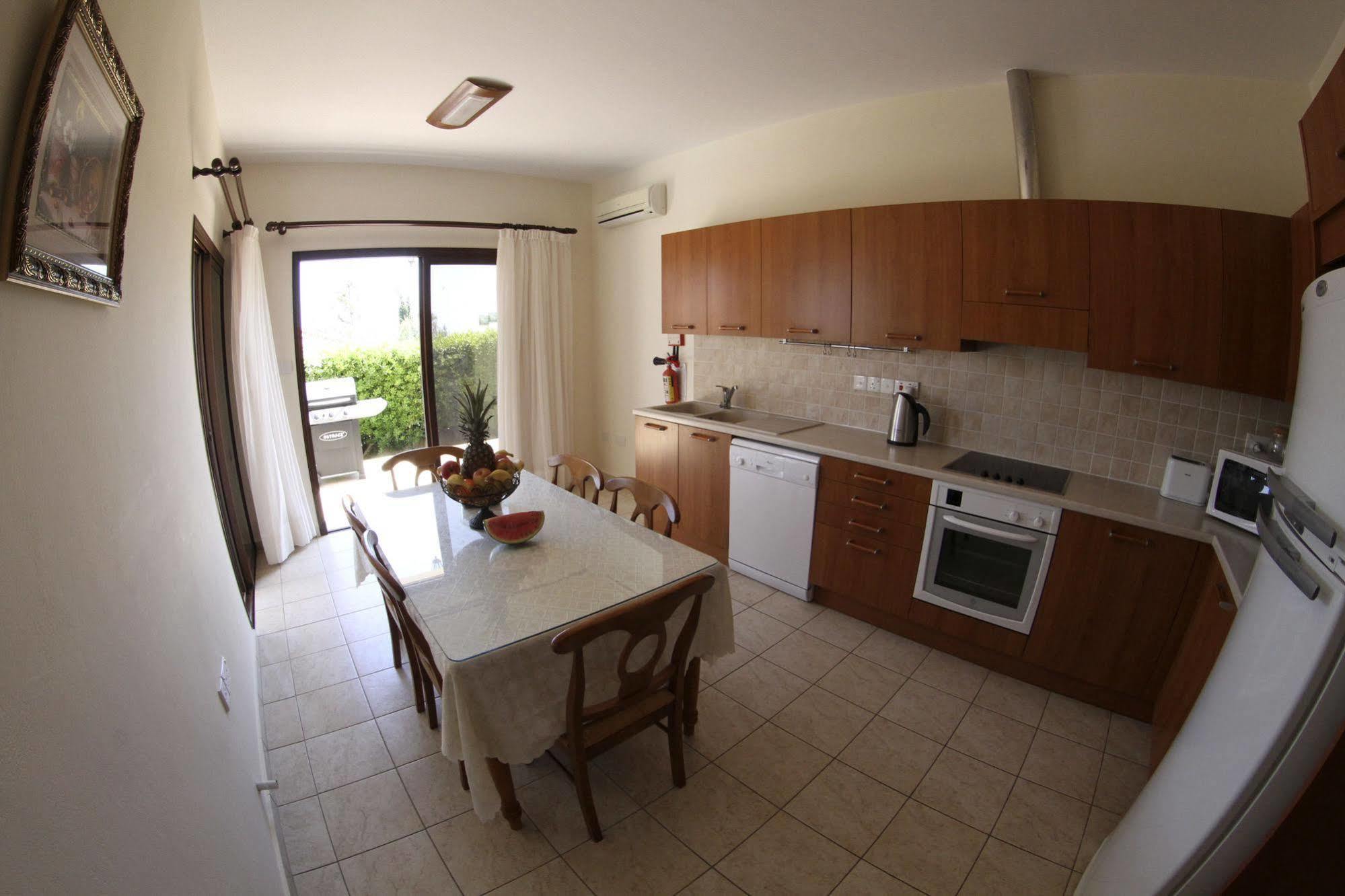 Eve Soultanina Villa Pissouri
