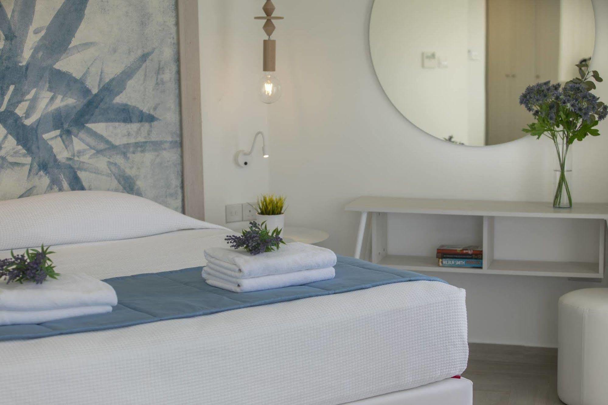 Infinity Blu - Designed For Adults Pernera
