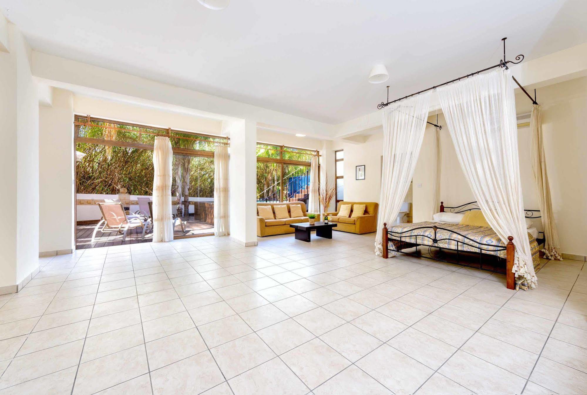 Villa Eden Villa