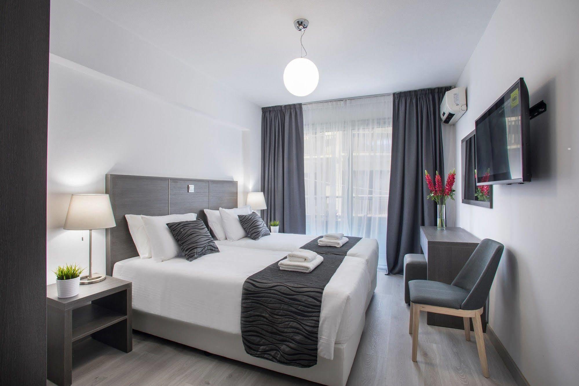Hotel Petrou Bros