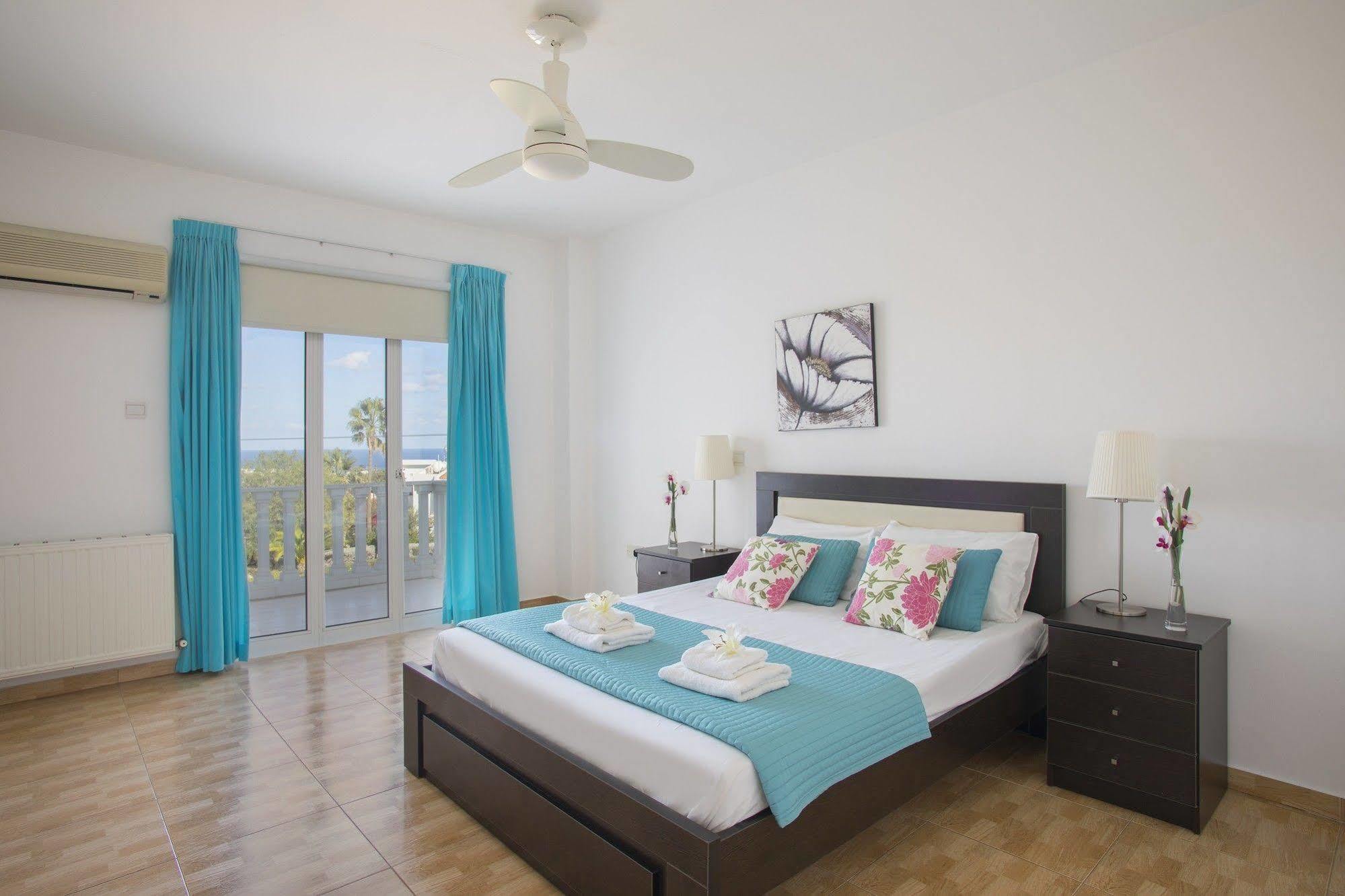Georgia Villa *