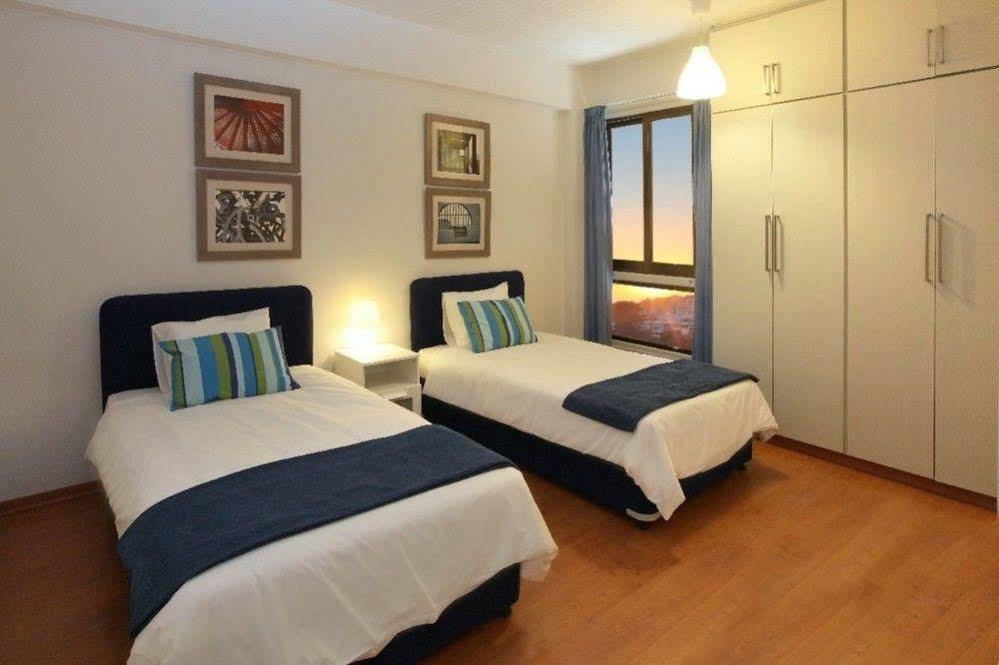 Mackenzie Seafront Apartment *