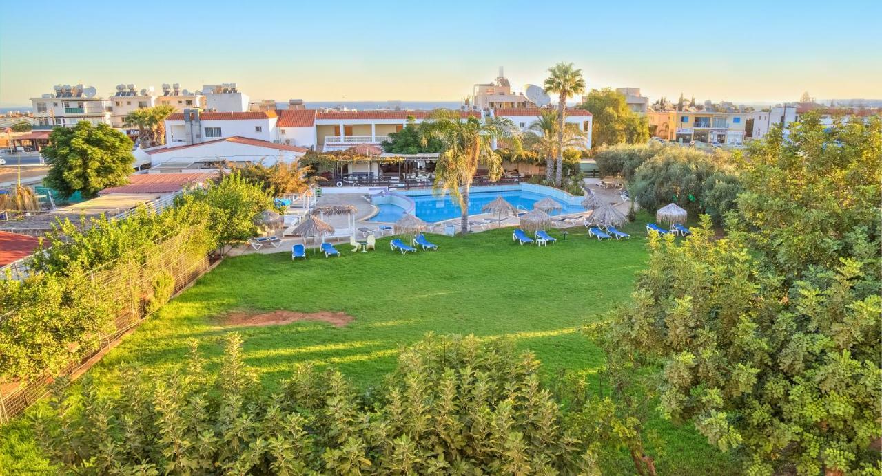 Captain Karas Holidays 3* Protaras