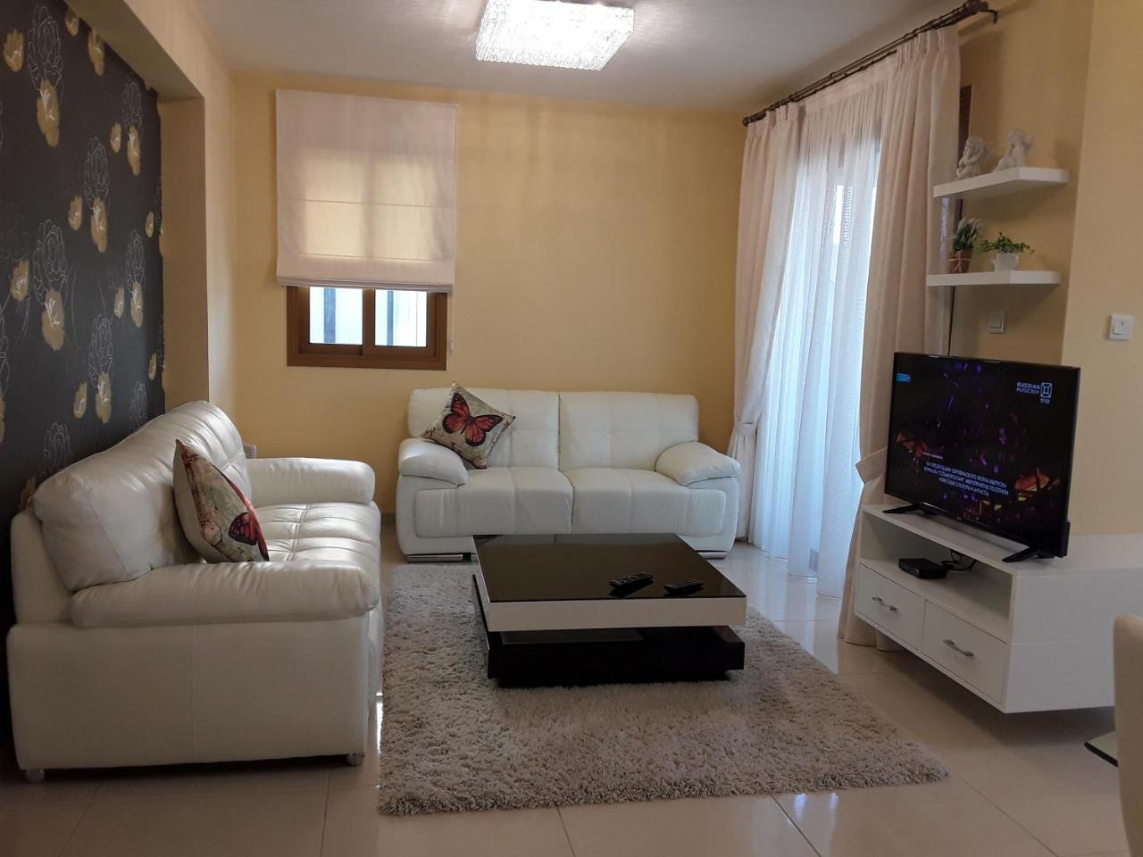 Rezial * Larnaca