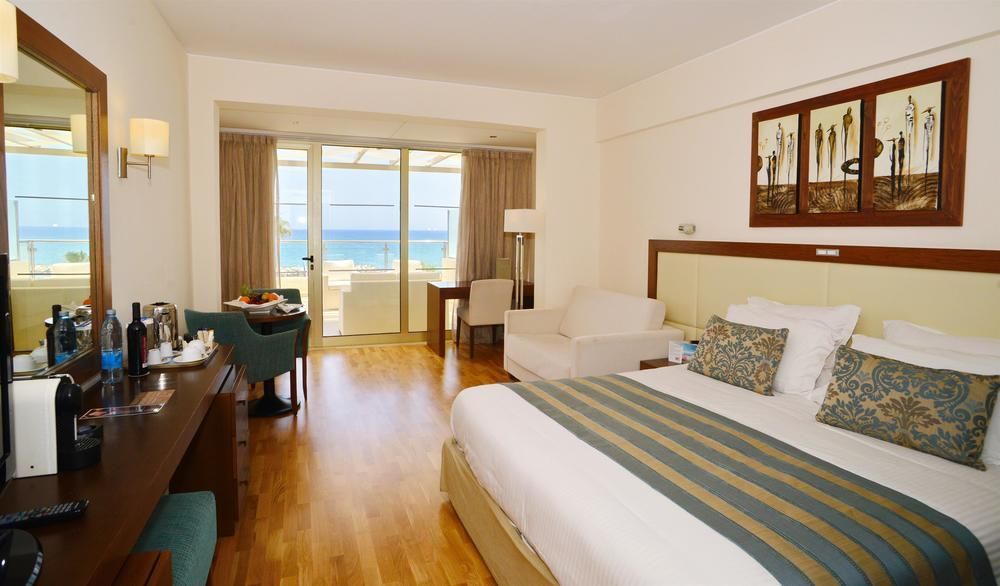 Resort Golden Bay 5*