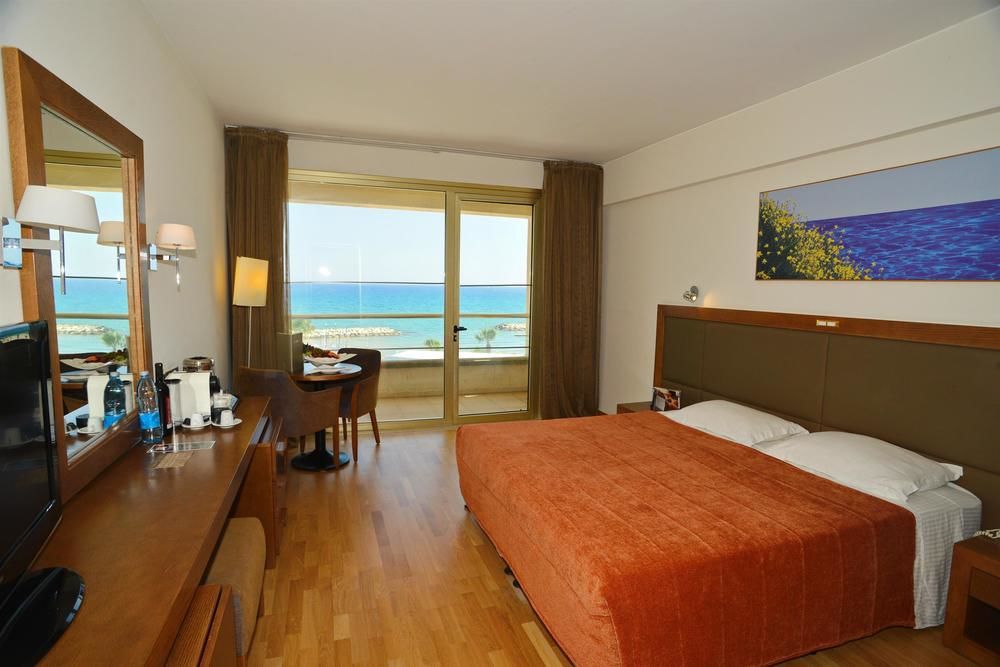 Golden Bay Larnaca