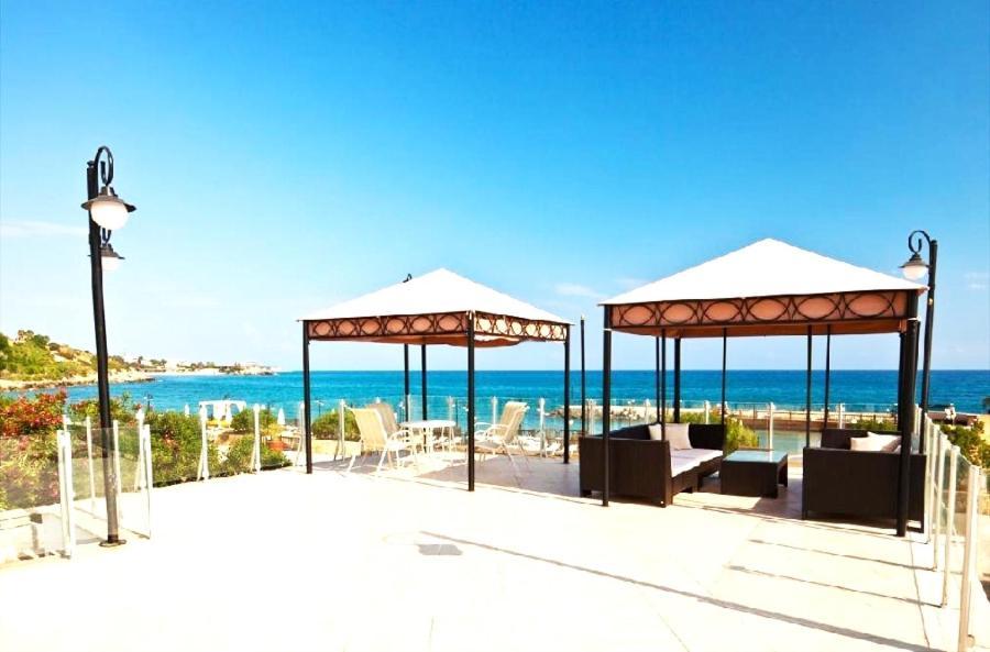 Ada Beachfront Boutique Hotel & Restaurant 3*