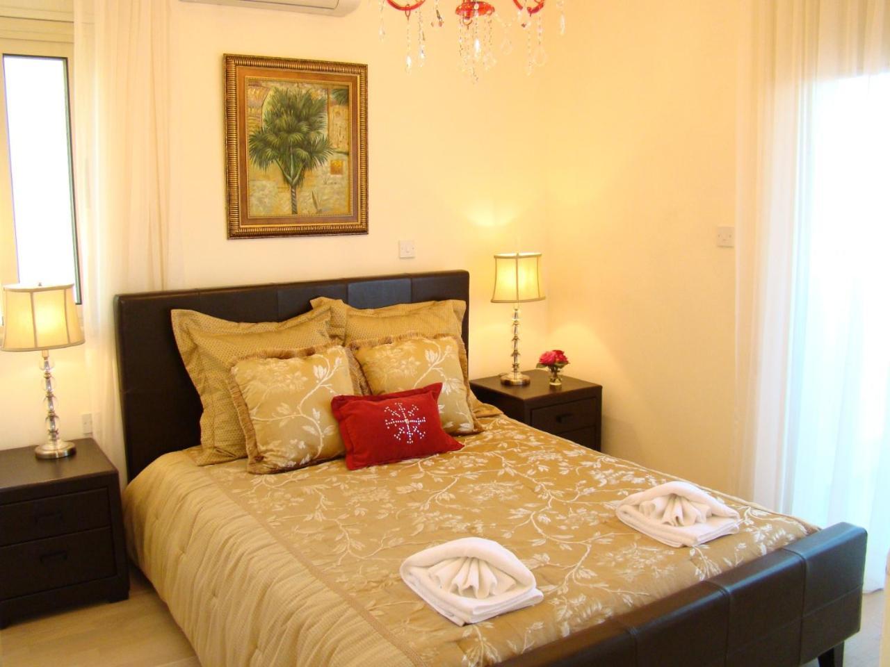 Amadora Luxury Villas Pernera