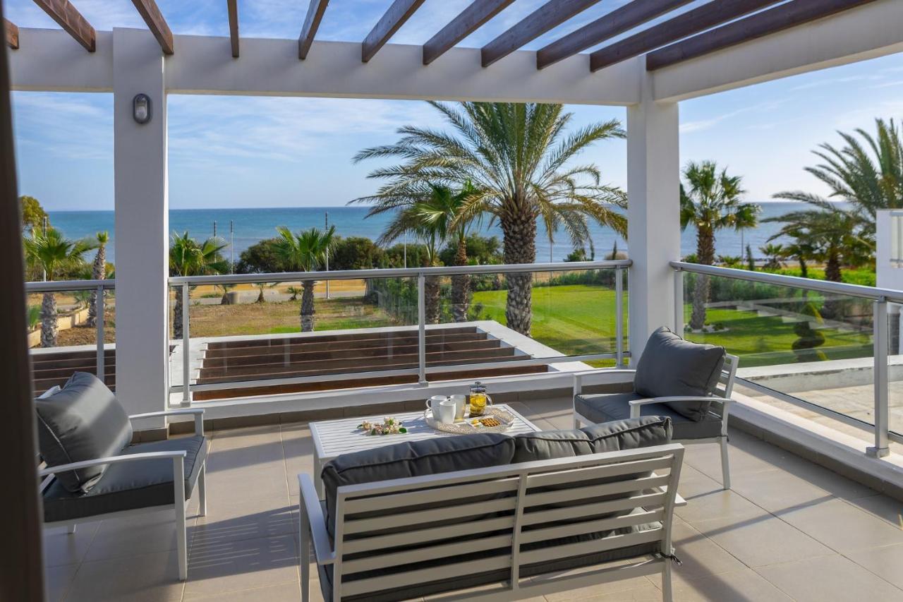 Faros Beachfront Villa