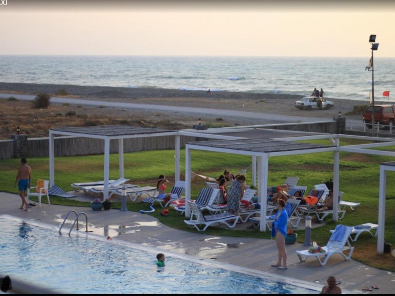 Aphrodite Beachfront Apartment