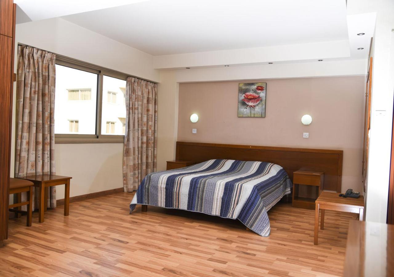 Hotel Elysso 2*