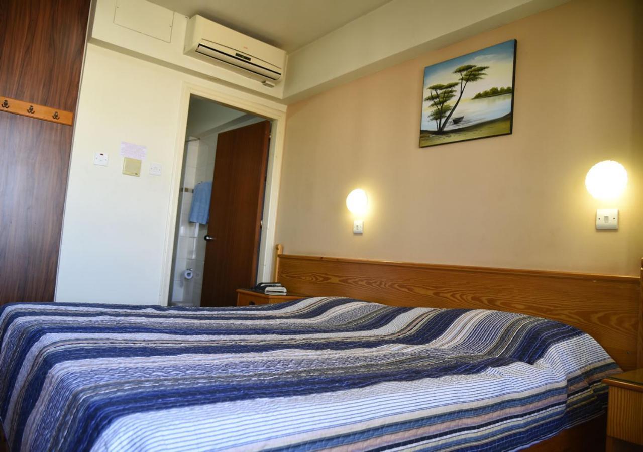 Elysso Hotel