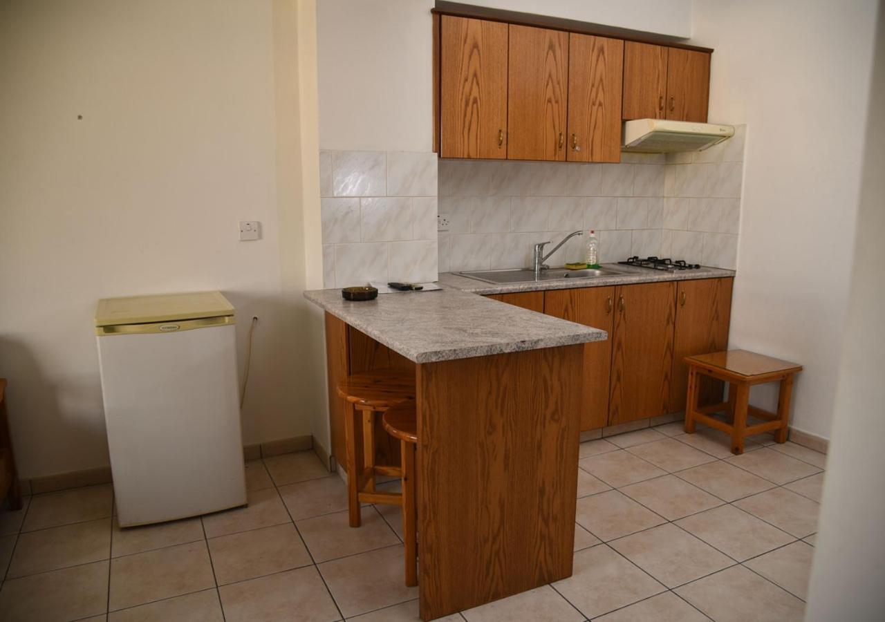 Elysso Aparthotel 2*
