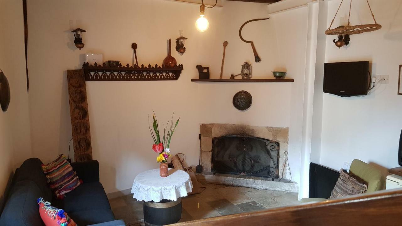 Country house Michalis Anoyia Traditional Stonehouse