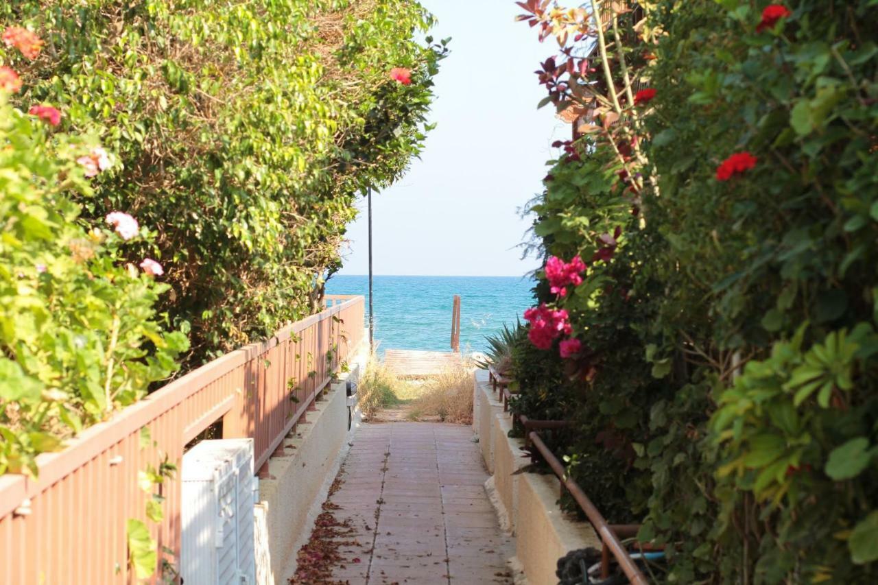 Spiros Seaside No. 11 Villa *