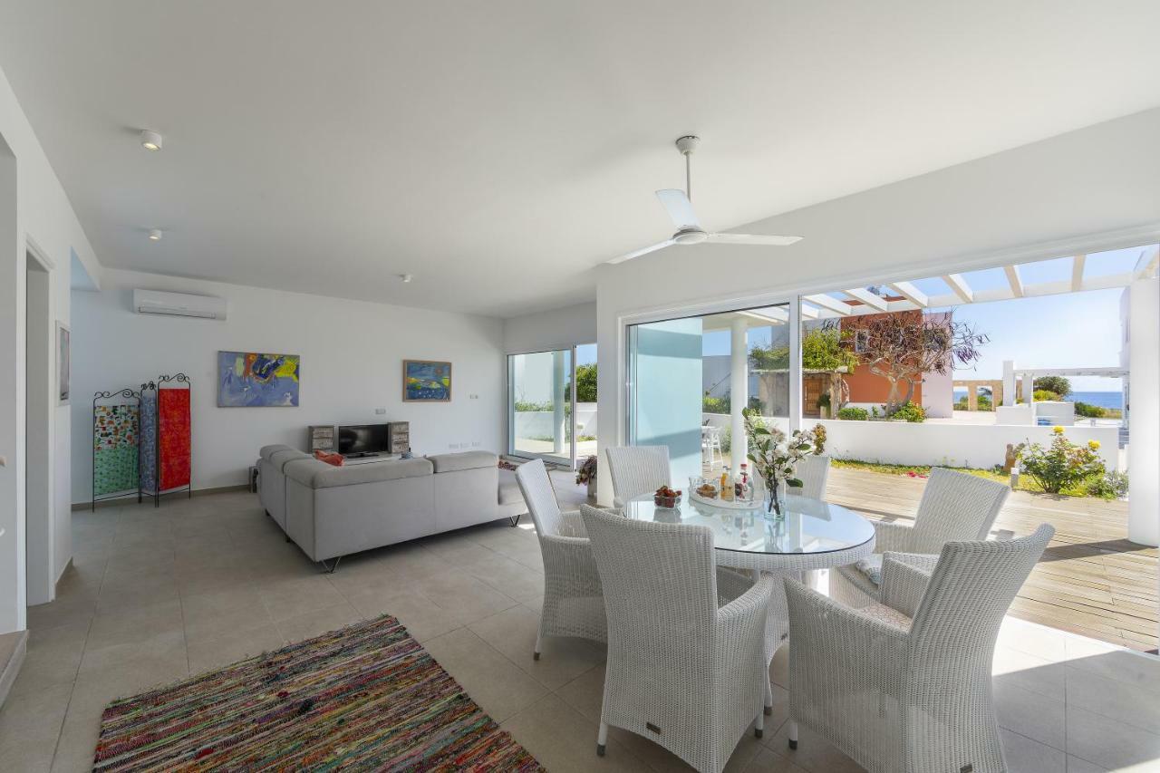 Oceania Villa *