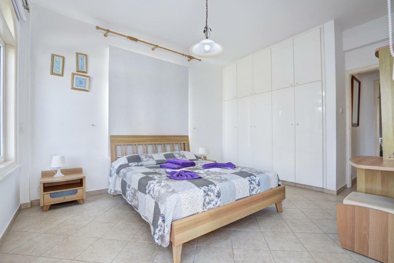 Mia Agia Napa
