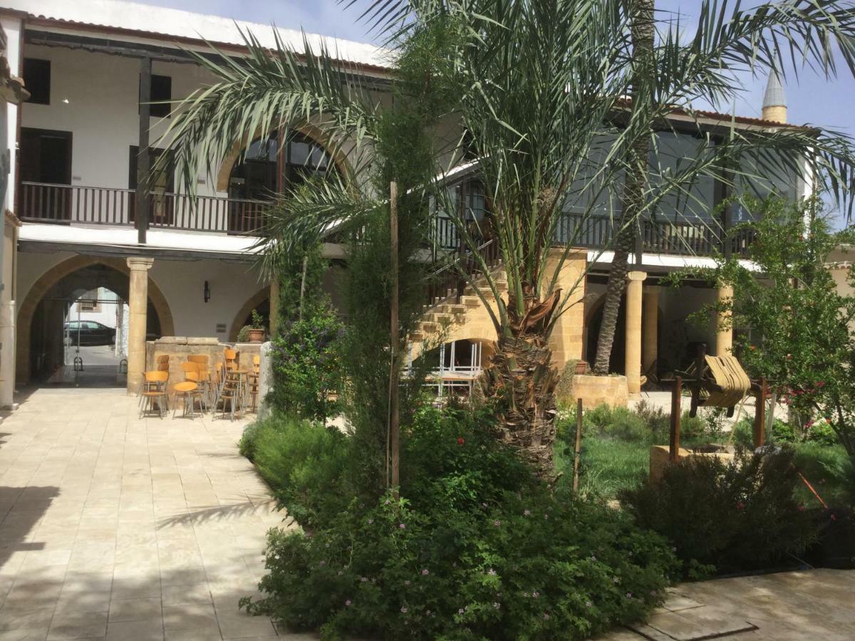 Aphrodite Beachfront Ghaziveran