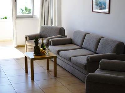 Sun Hall Aparthotel
