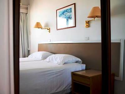 Sun Hall Aparthotel Larnaca